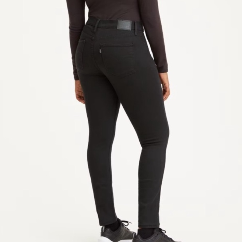 Levi’s 311 Shaping Skinny Jeans